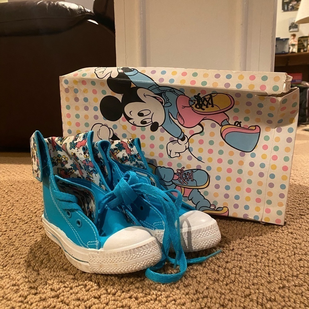 đĽMickey & Minnie Mouse Turquoise Blue Inner Floral Lace Converse Shoes - Picture 2 of 7